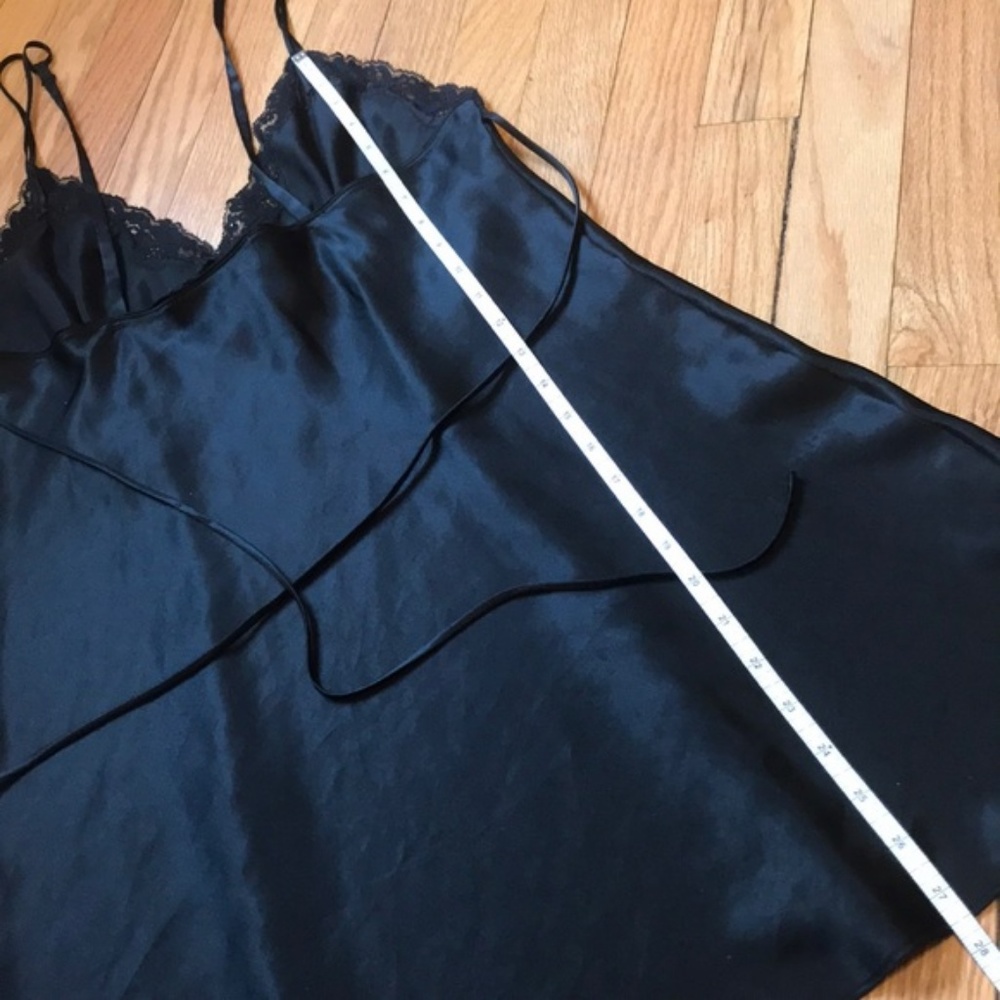 Oscar de la Renta night slip - Picture 2 of 5
